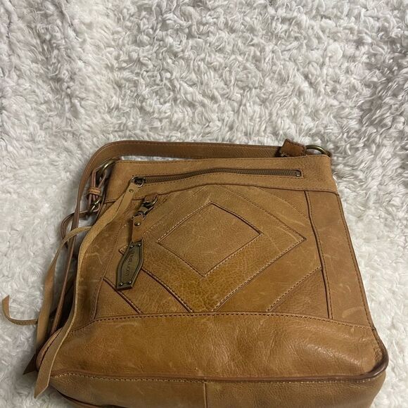 Lucky Brand Leather Tan medium Crossbody Bag stitching accent. - Picture 2 of 12